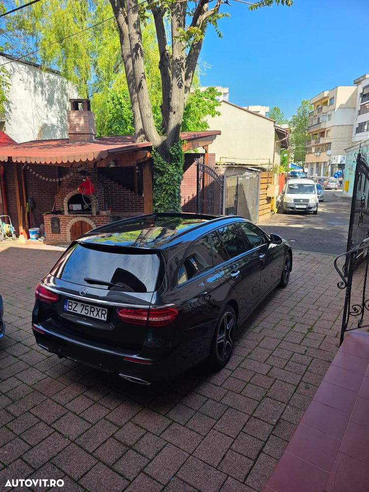 Mercedes-Benz E 220 d 4MATIC 9G-TRONIC AMG Line - 3