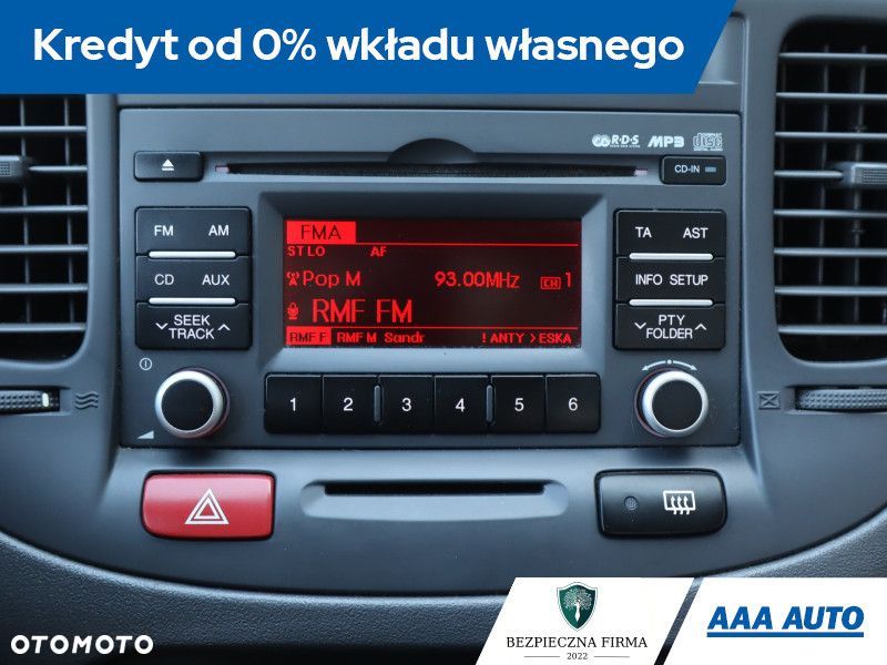 Kia Rio - 14