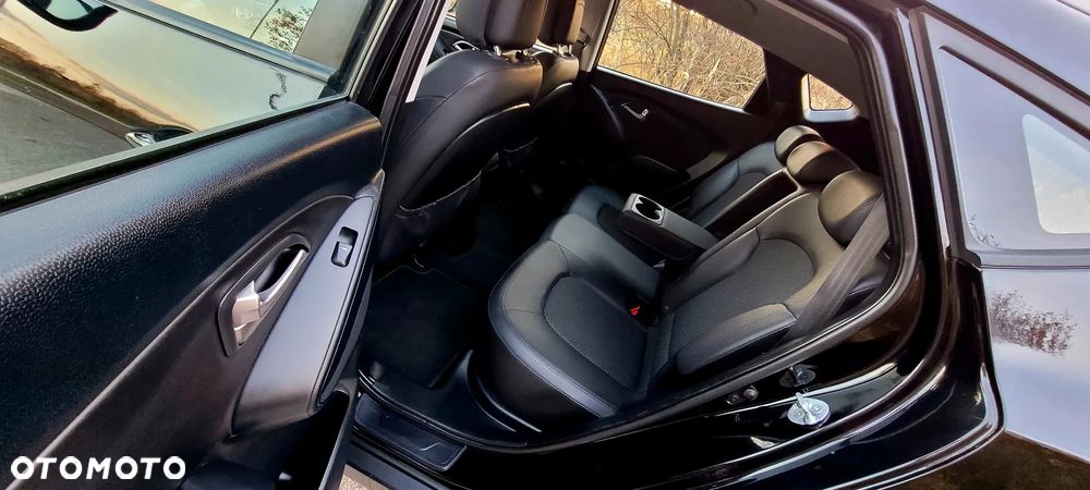 Hyundai ix35 1.7 CRDi 2WD blue Finale Gold - 7