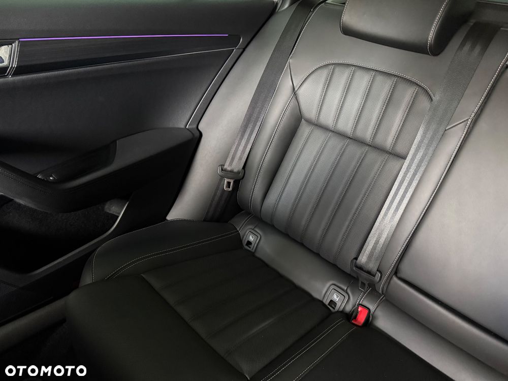 Skoda Superb 2.0 TDI Style DSG - 25