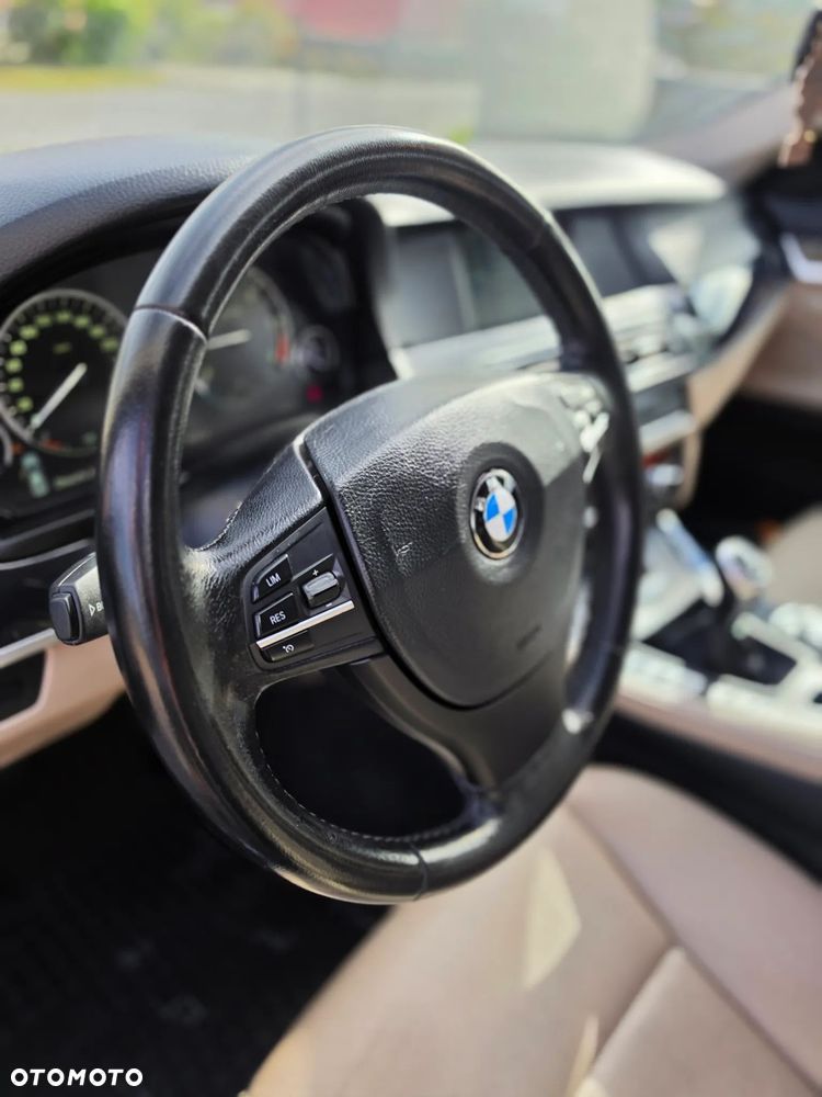 BMW Seria 5 520d - 16