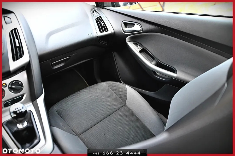 Ford Focus Turnier 1.0 EcoBoost Start-Stopp-System TITANIUM - 21