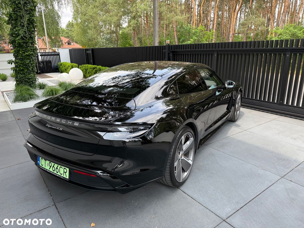 Porsche Taycan - 4