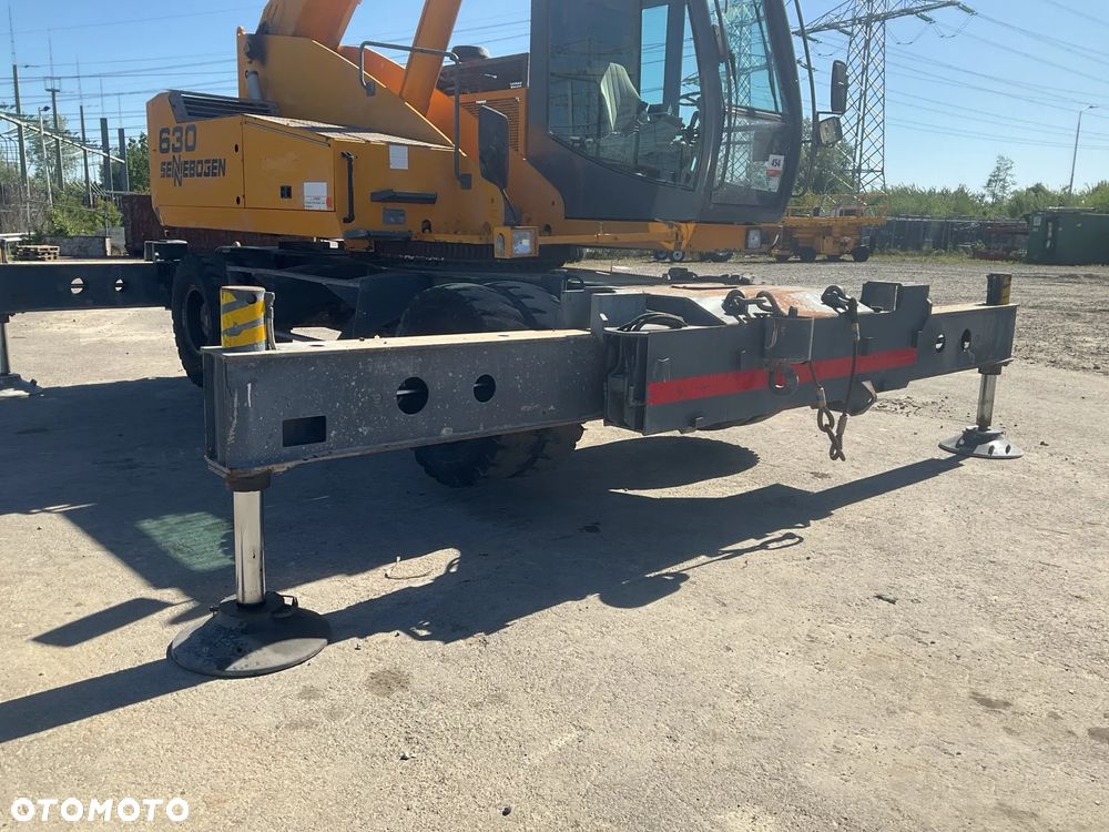 Sennebogen 630 Dźwig terenowo-szosowy / Zasięg 30 m / Udźwig 30 t / 4 szt - 6