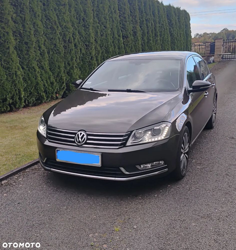 Volkswagen Passat - 2