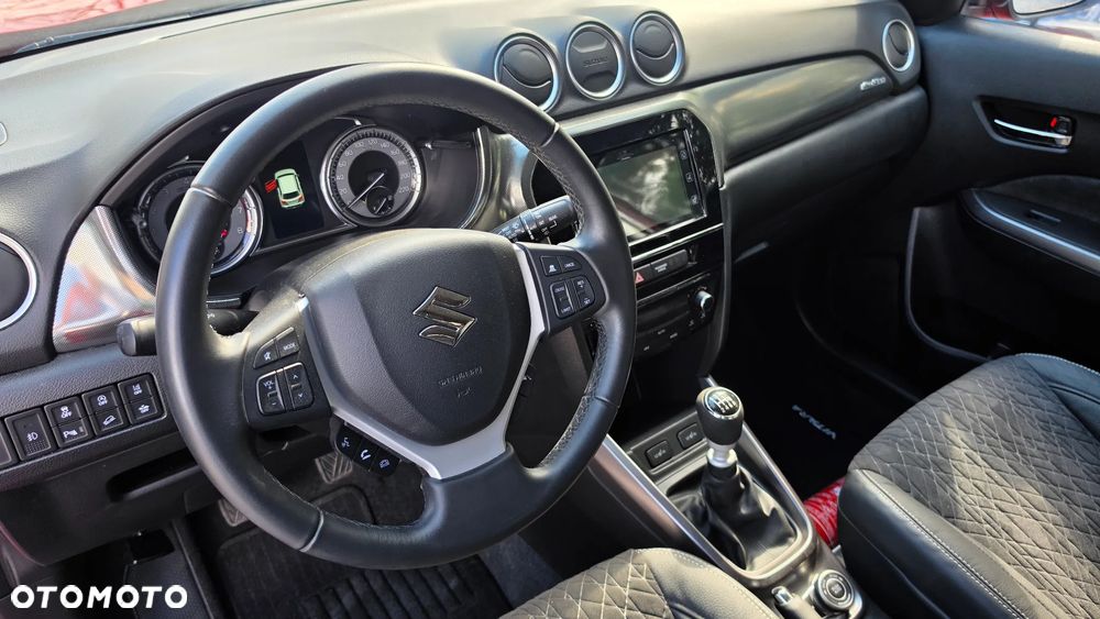 Suzuki Vitara 1.4 Boosterjet mHEV Elegance 4WD - 13