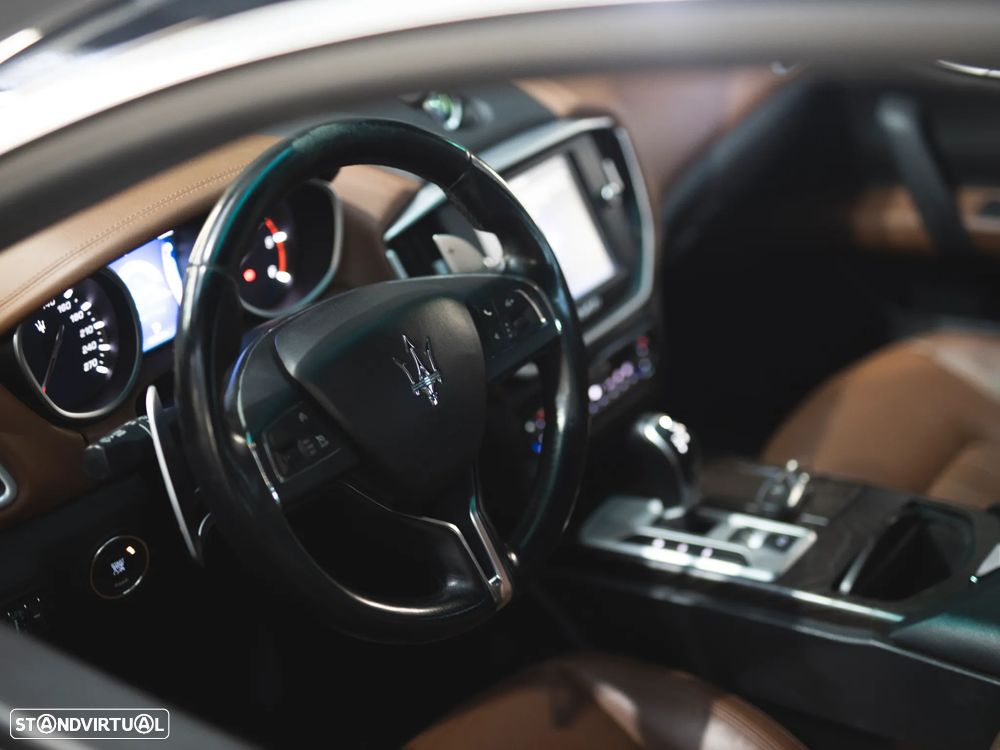Maserati Ghibli 3.0 V6 - 14