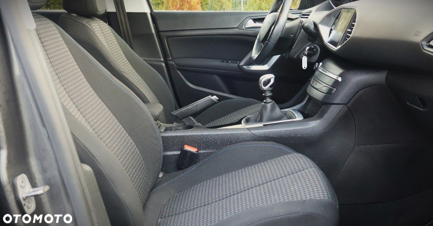 Peugeot 308 - 18