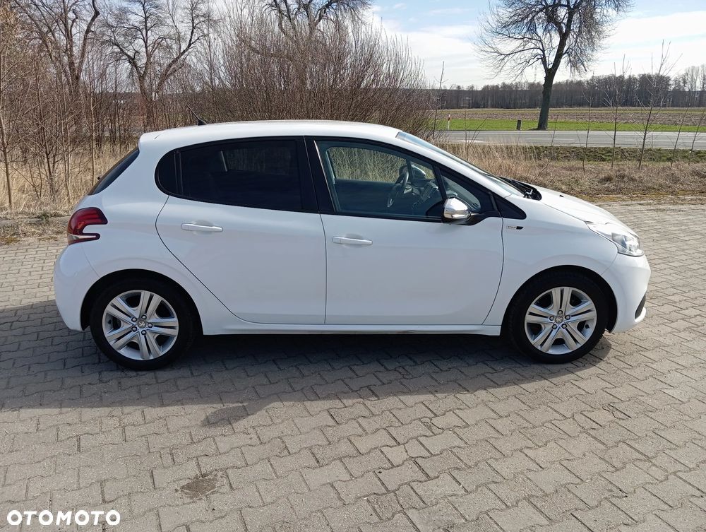 Peugeot 208 PureTech 82 Active - 5