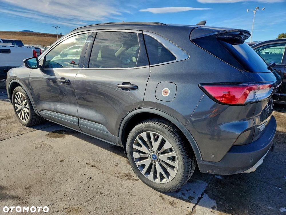 Ford Kuga 2.0 EcoBoost 4x4 Titanium - 3