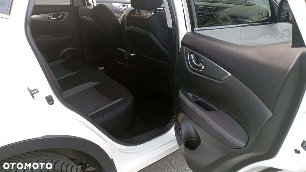 Nissan Qashqai 1.3 DIG-T N-Connecta - 12