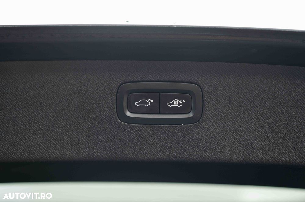 Volvo XC 90 D5 AWD Inscription - 25