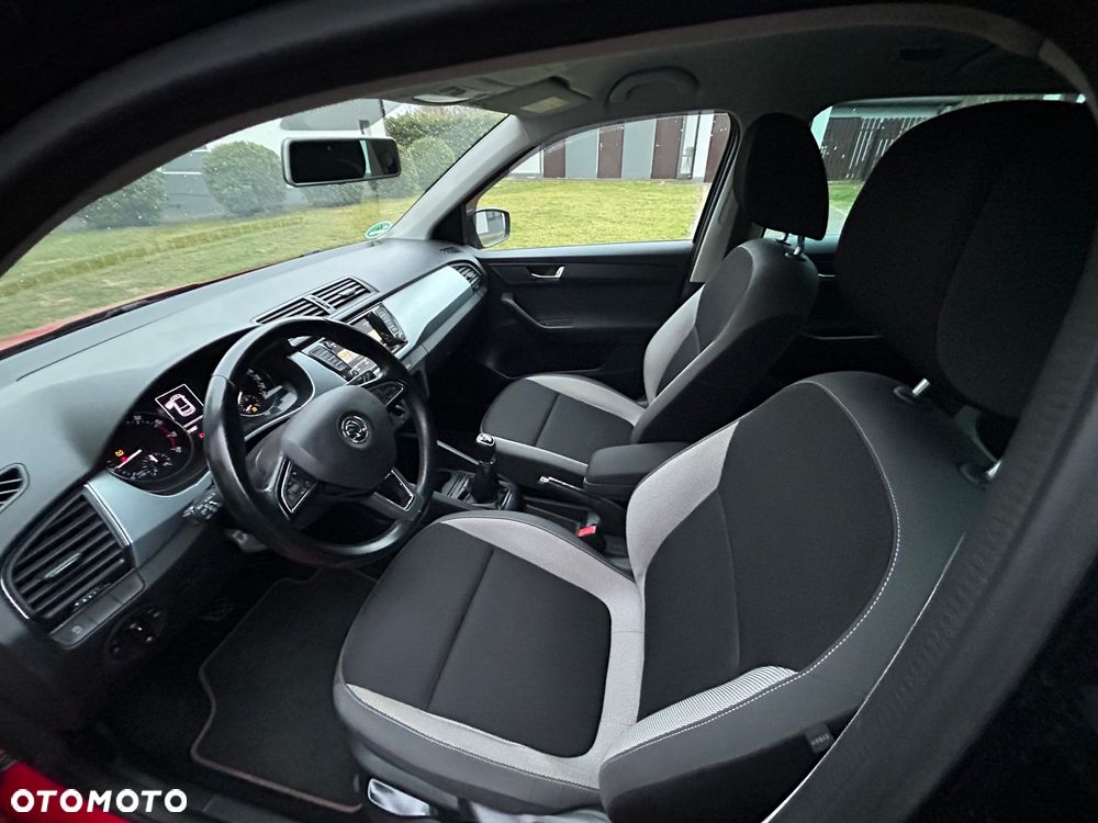 Skoda Fabia 1.2 TSI Cool Edition Red & Grey - 10