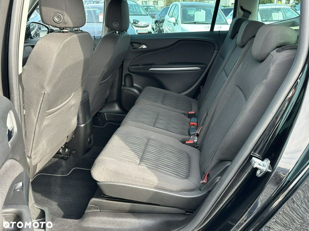 Opel Zafira - 27