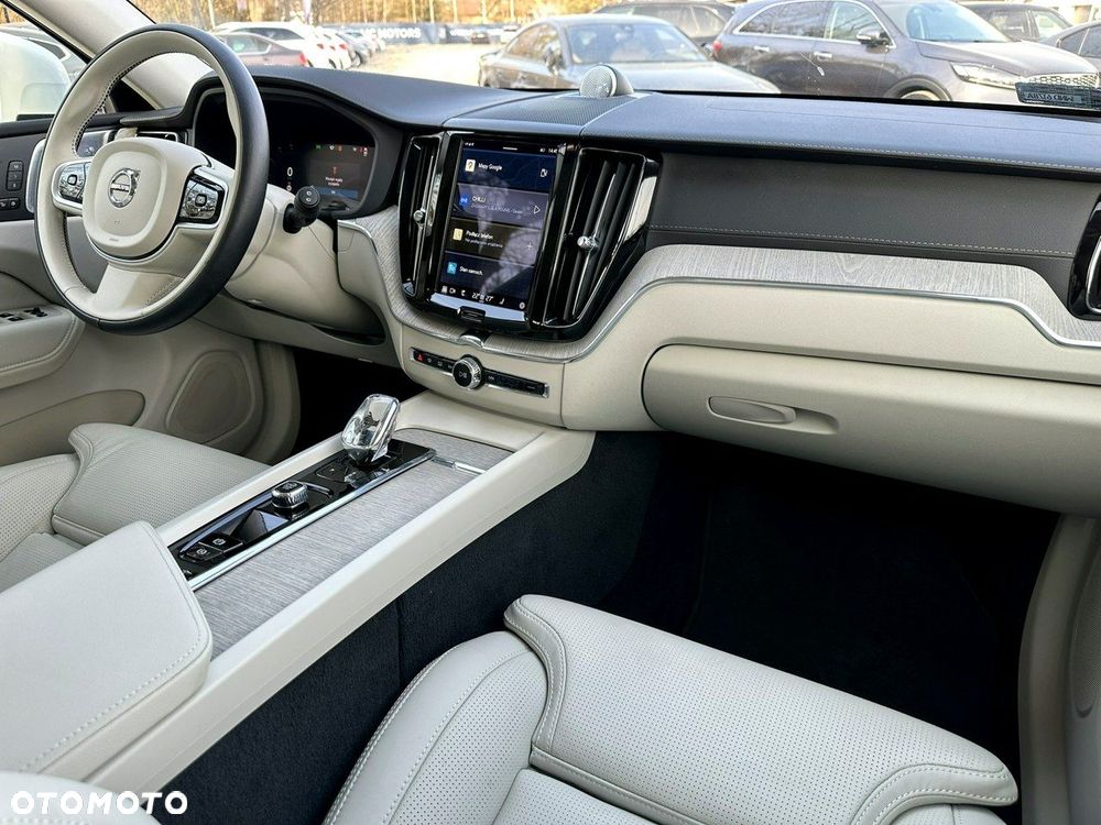 Volvo XC 60 D5 AWD Inscription - 25
