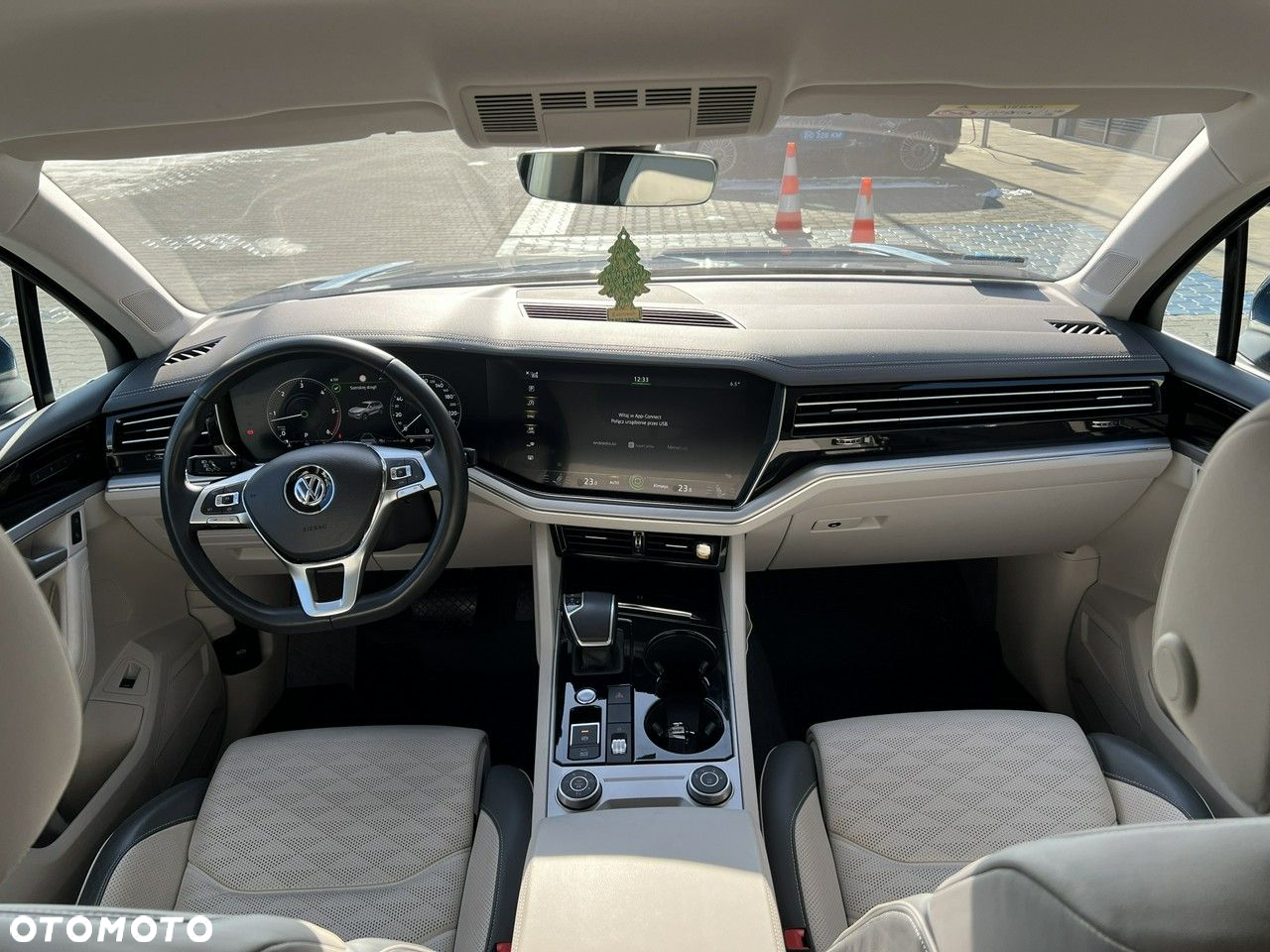Volkswagen Touareg - 37