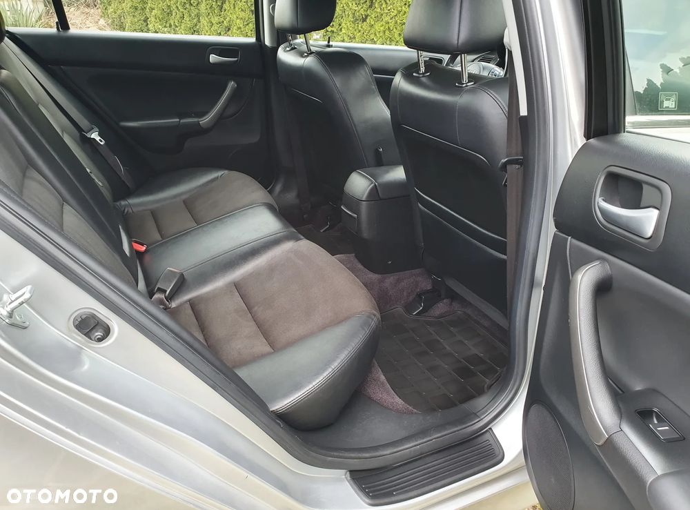 Honda Accord 2.0 i Automatik Executive - 20