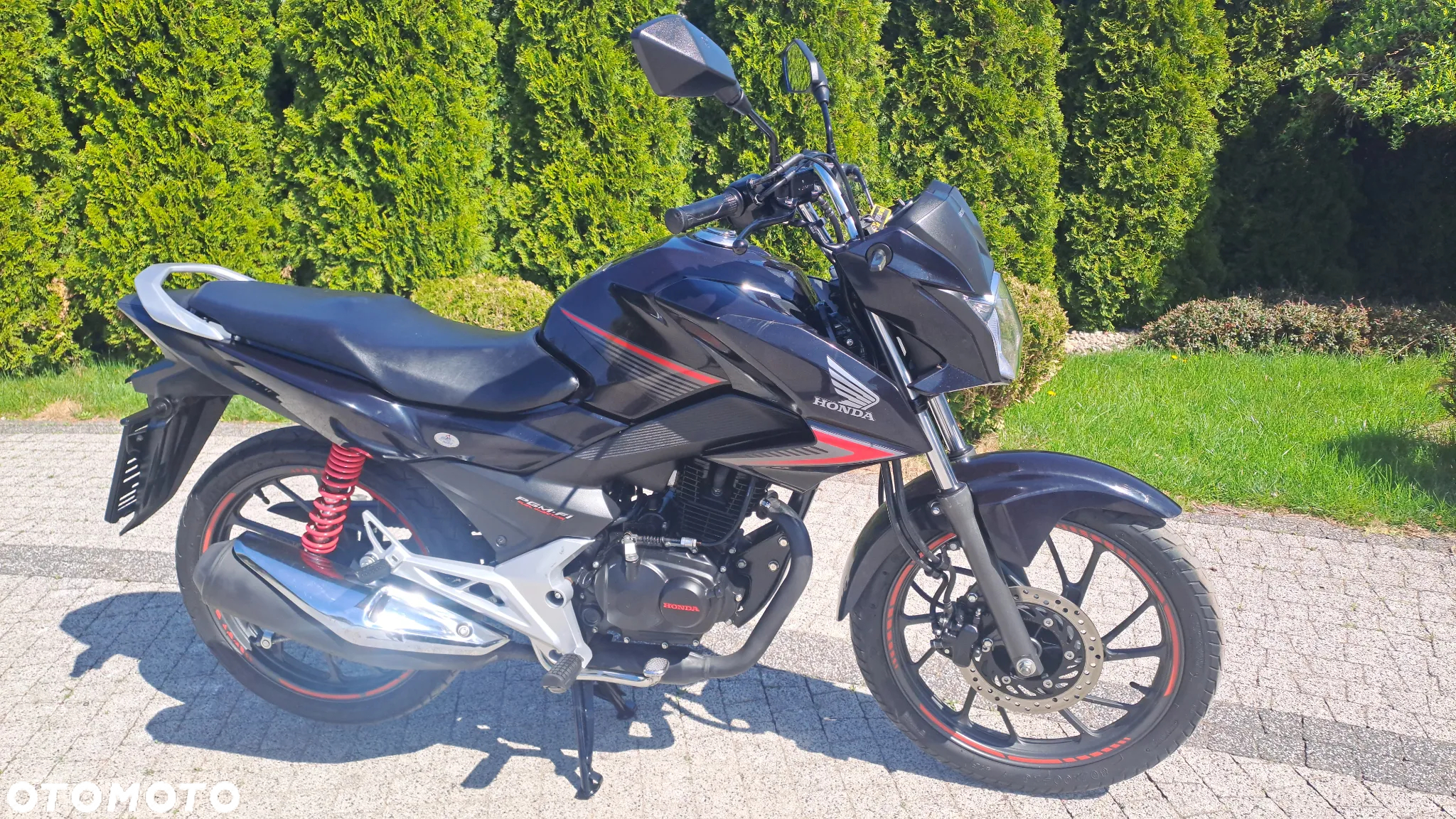 Honda CBF - 2