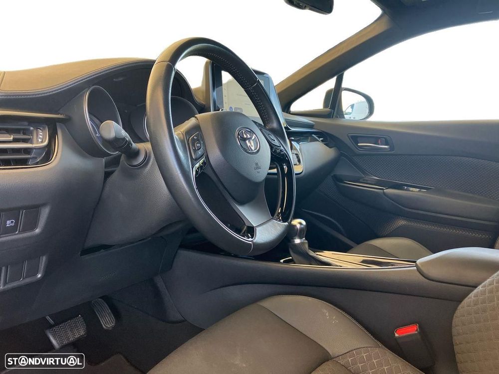 Toyota C-HR - 13