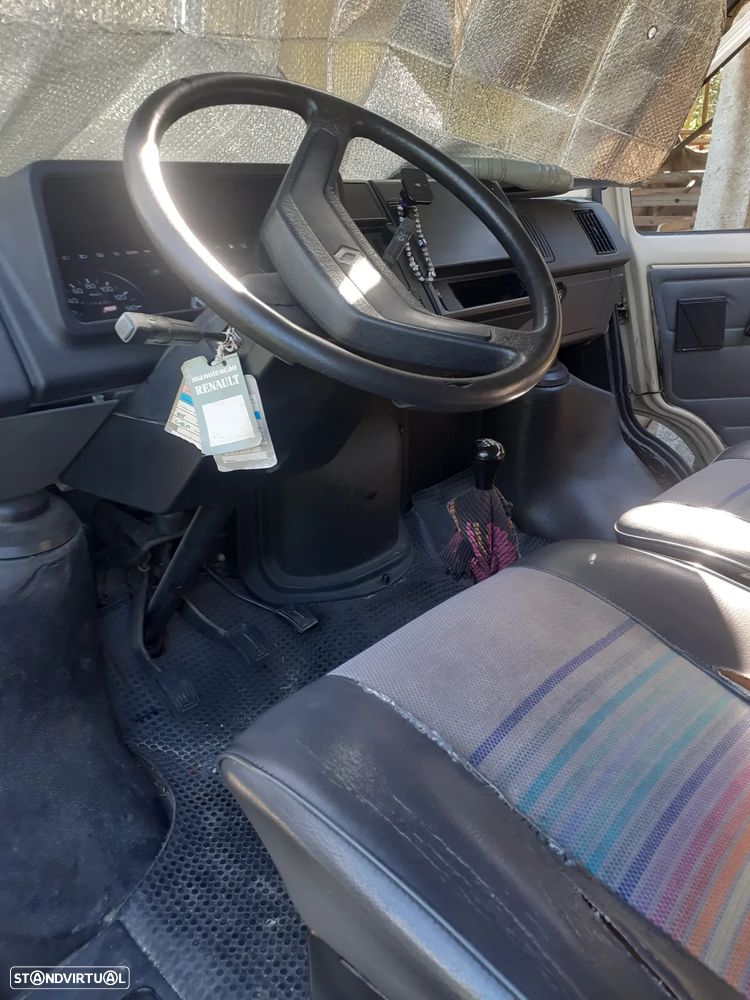 Renault Trafic - 4