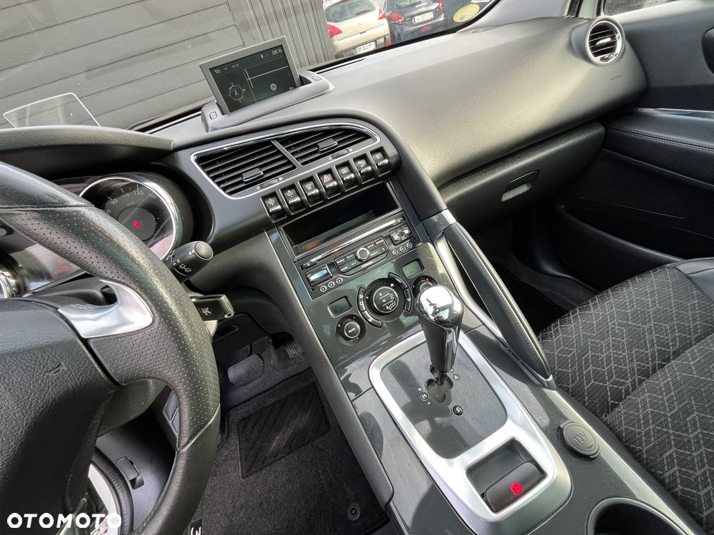 Peugeot 3008 e-HDi 115 ETG6 Stop&Start Allure - 23