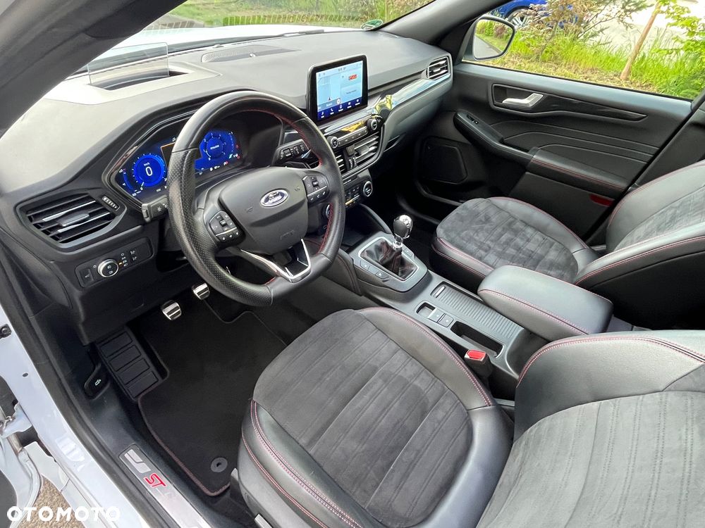 Ford Kuga 2.0 EcoBlue Hybrid ST-LINE X - 21
