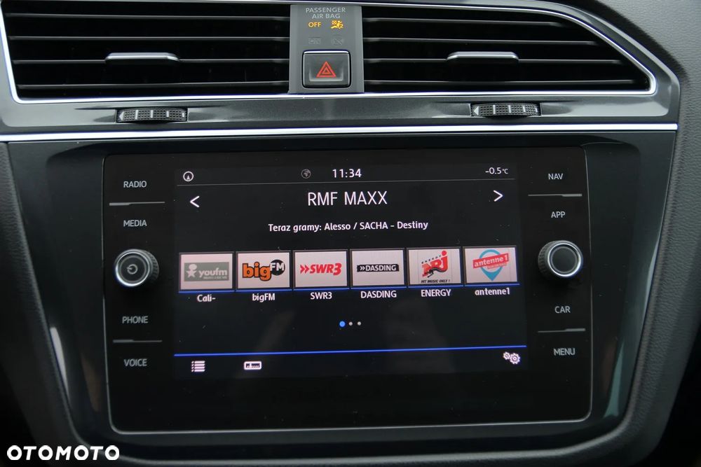 Volkswagen Tiguan - 36