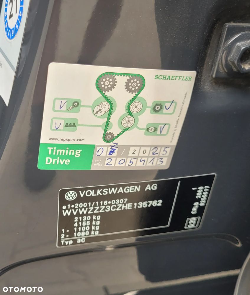 Volkswagen Passat - 21