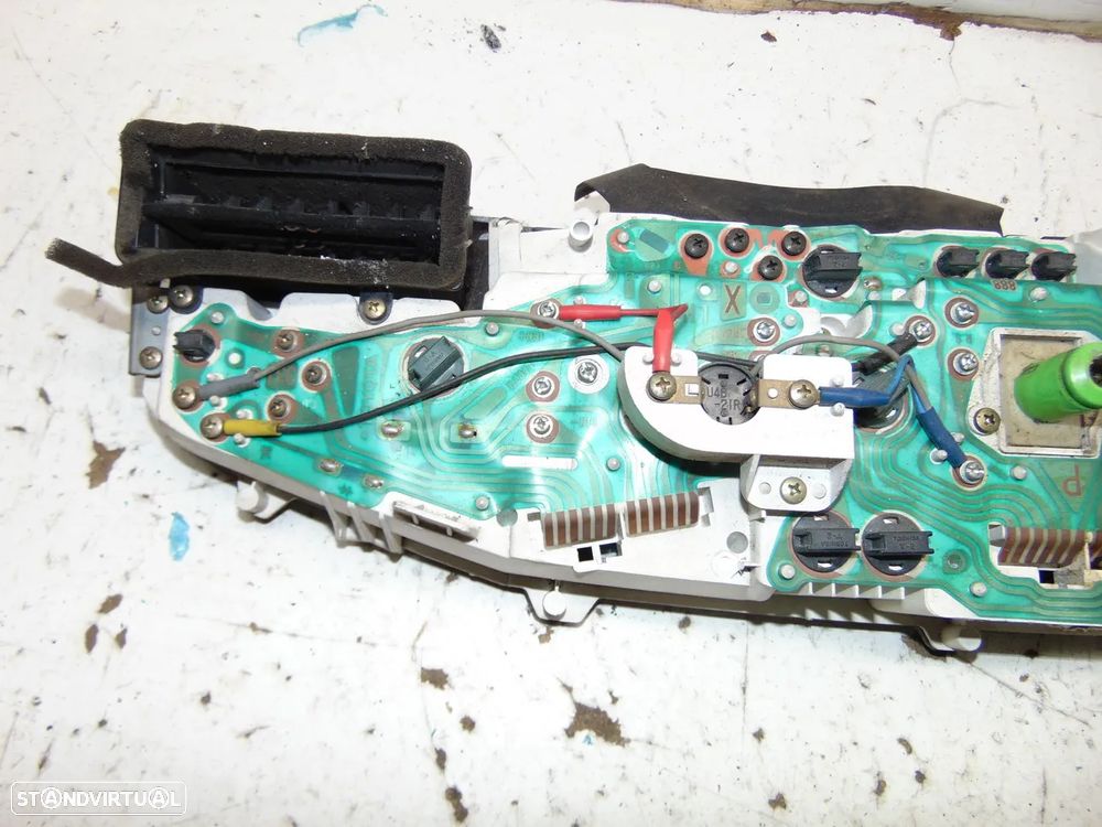 Toyota Supra conta kilómetros - 12