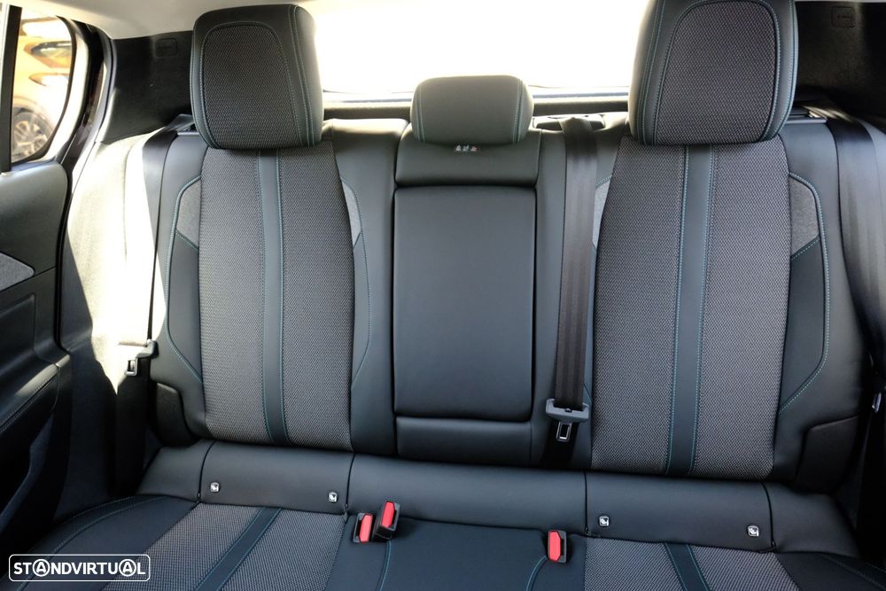 Peugeot 308 1.2 PureTech Allure Pack EAT8 - 10