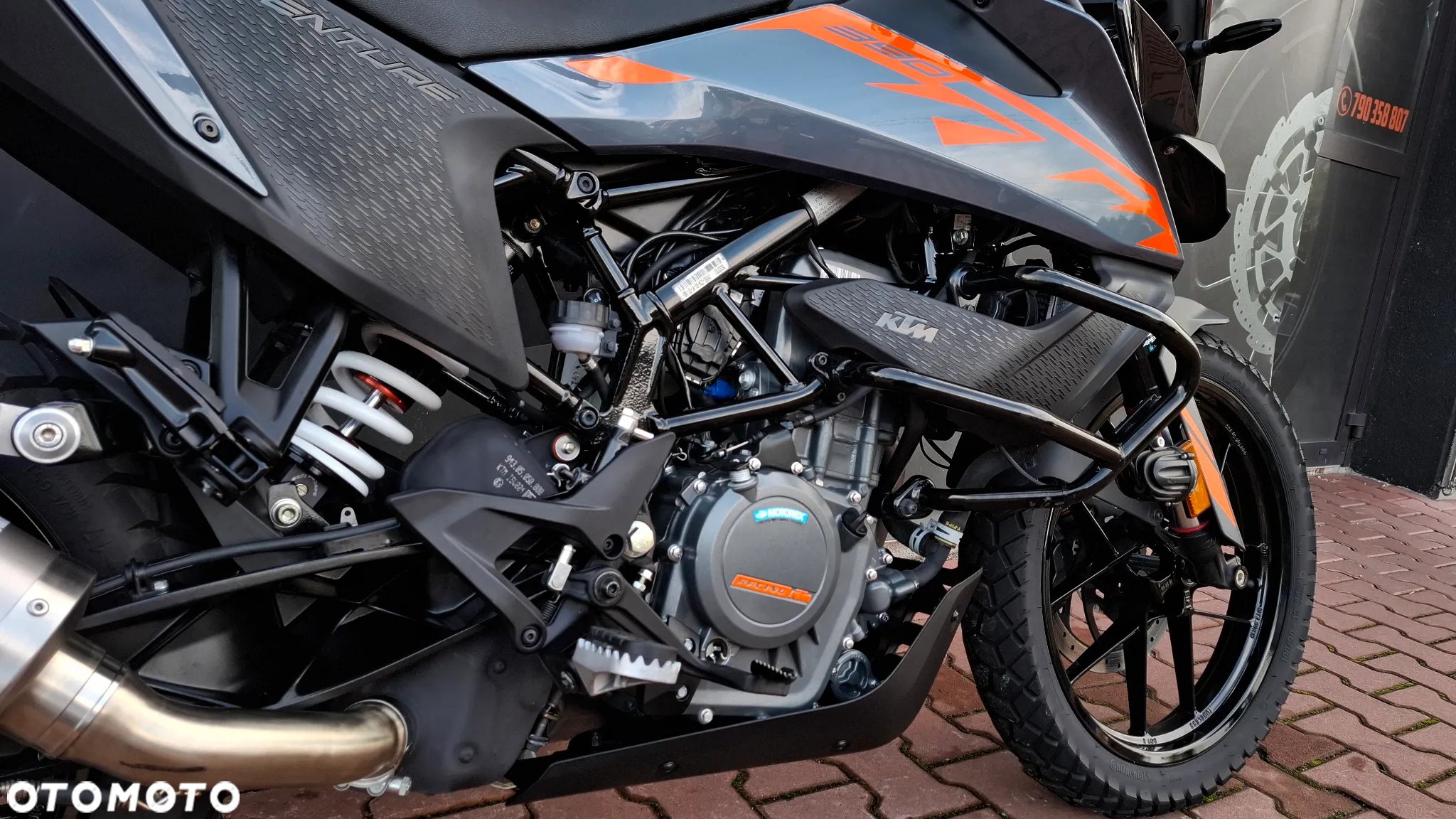 KTM Adventure - 11