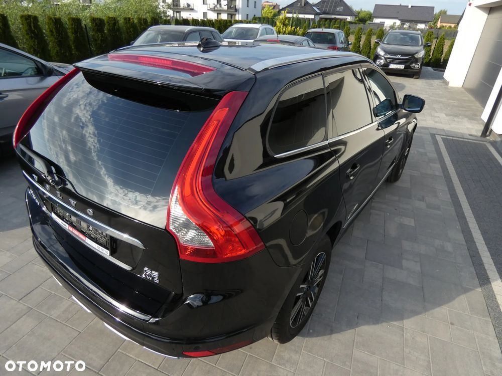 Volvo XC 60 D5 AWD Momentum - 7