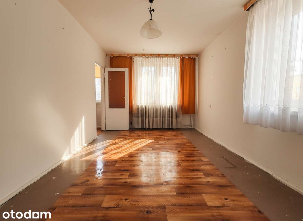 Kawalerka (1p.) w centrum z piwnicą w cenie.