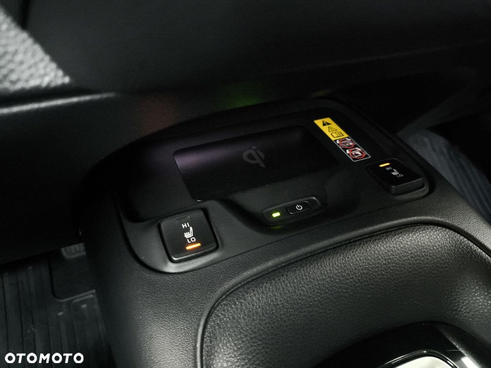 Toyota Corolla 1.8 Hybrid Style - 24