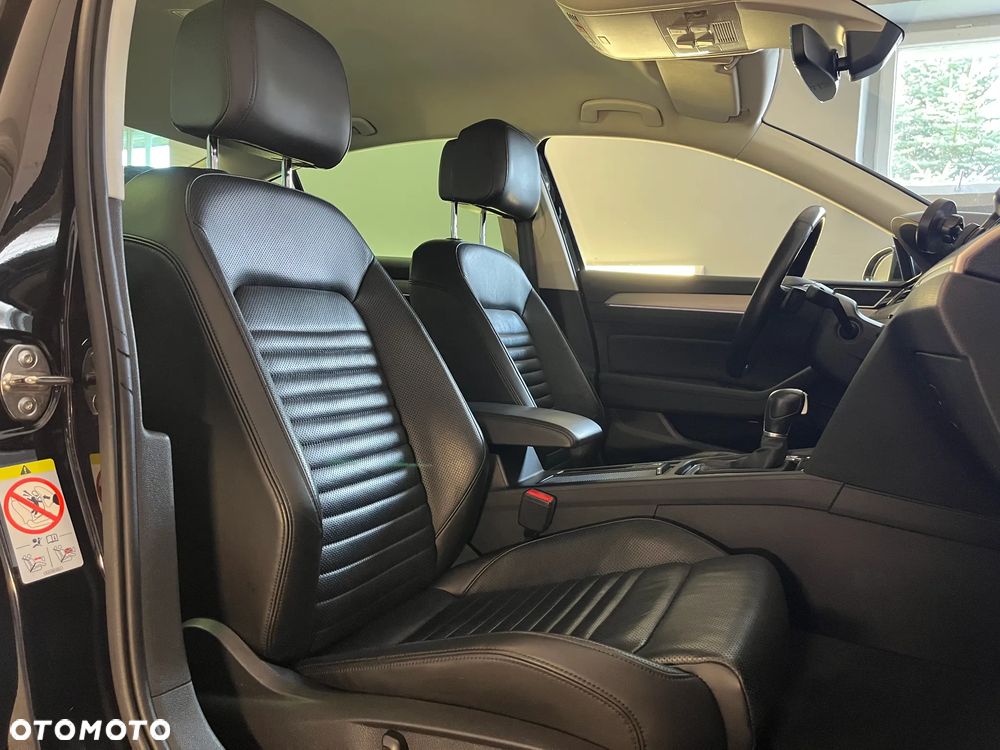 Volkswagen Passat 2.0 TSI 4Mot Highline DSG - 7