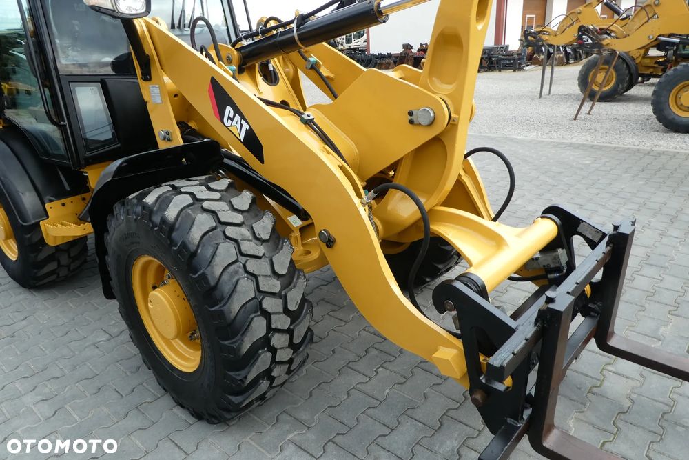 Caterpillar 906M ŁYZKA WIDŁY BEZ DPFU - 8