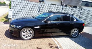 Jaguar XE 2.0 T Pure