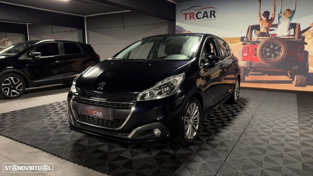 Peugeot 208 1.5 BlueHDi Allure - 1