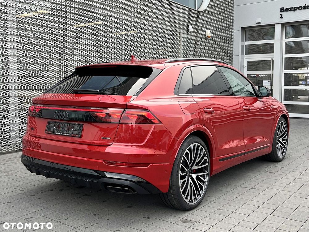 Audi Q8 - 12