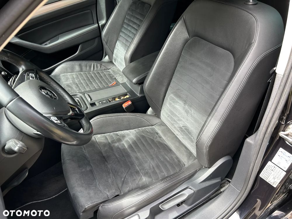 Volkswagen Passat - 8