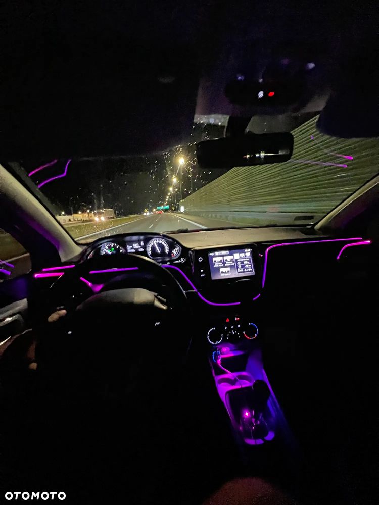 Peugeot 2008 2016 photo 3