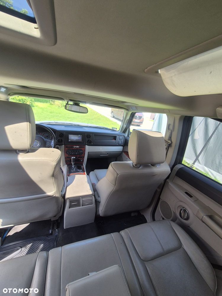 Jeep Commander - 14