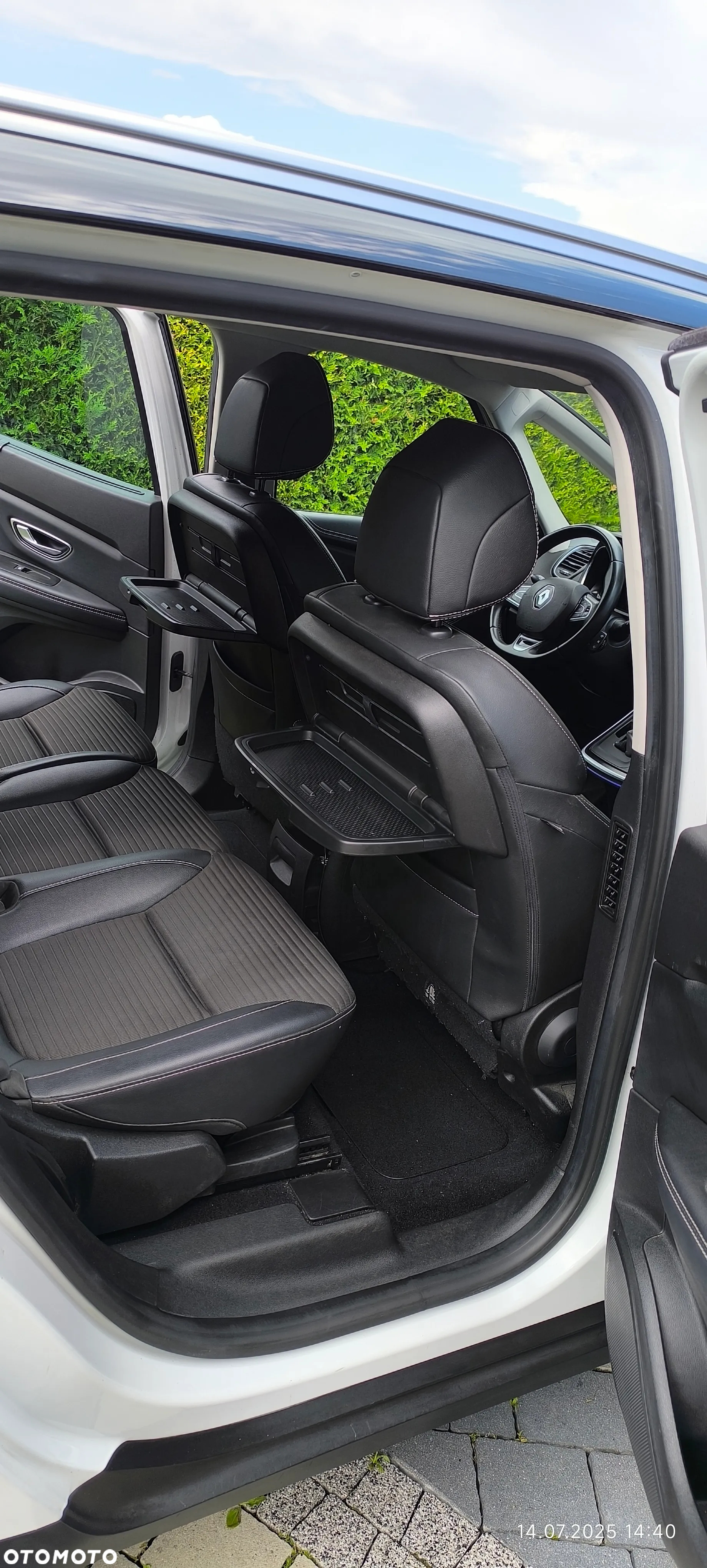 Renault Grand Scenic - 19