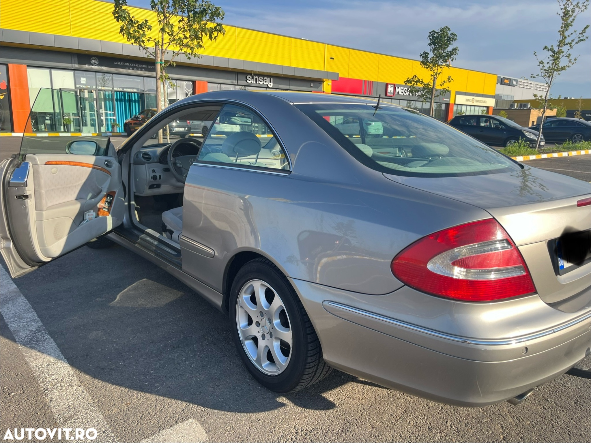 Mercedes-Benz CLK - 9