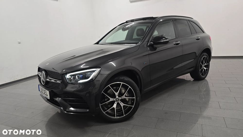 Mercedes-Benz GLC 300 de 4Matic 9G-TRONIC AMG Line Plus - 1