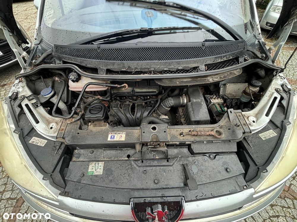 Peugeot 807 140 Family - 19