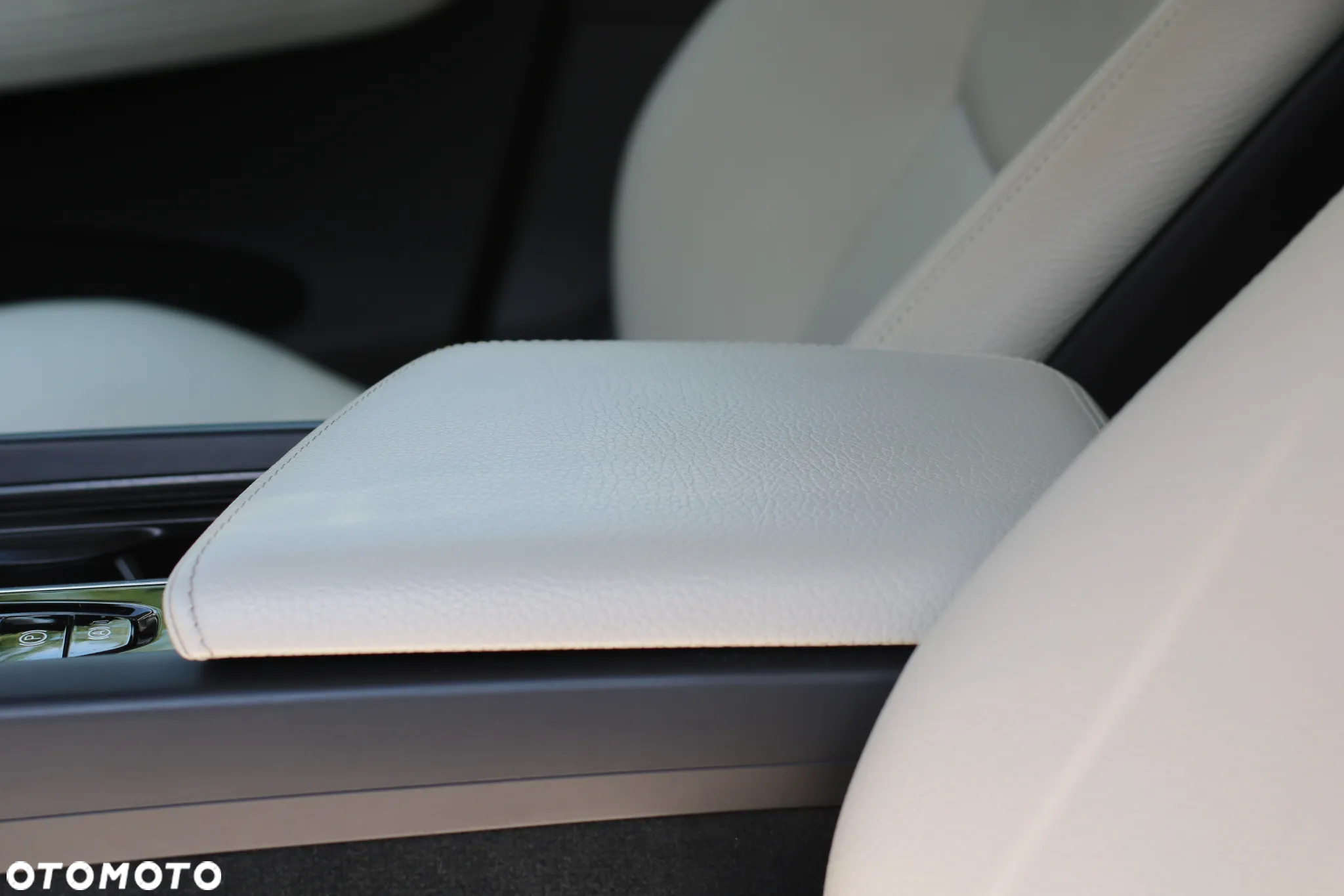 Volvo XC 60 D5 SCR AWD Inscription - 14