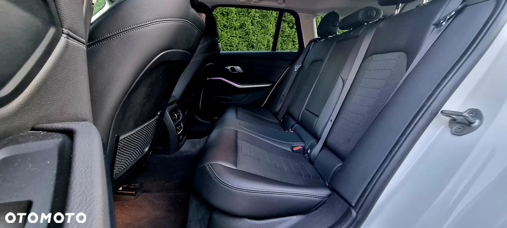 BMW Seria 3 320d MHEV Advantage sport - 12
