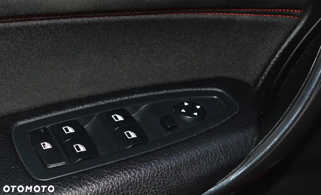 BMW Seria 1 - 35