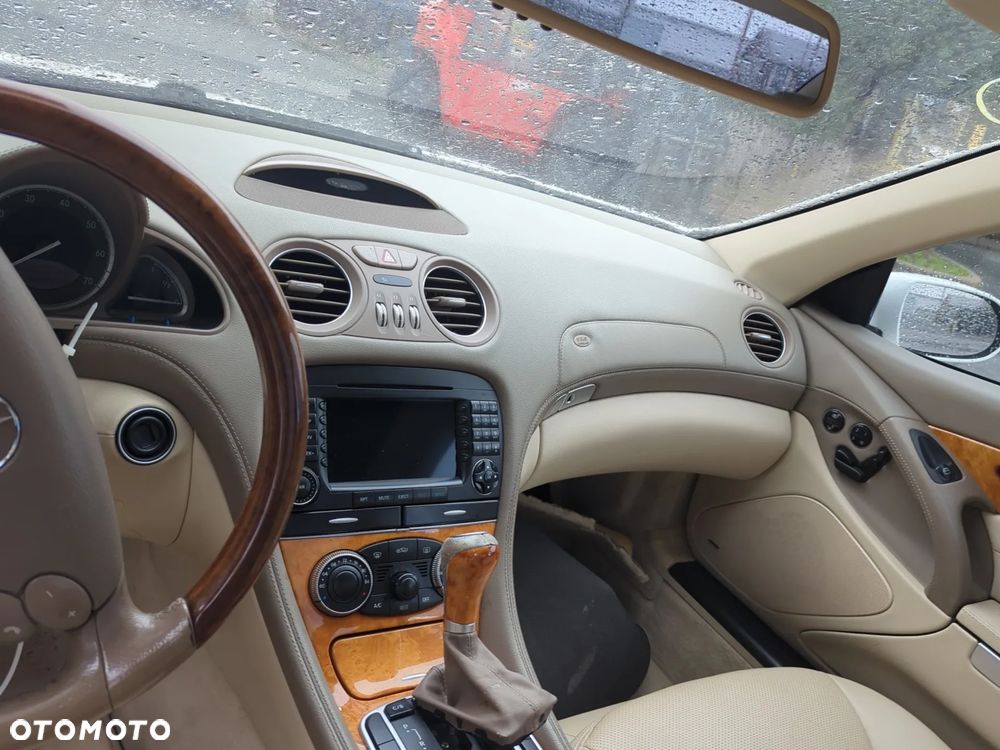 Mercedes-Benz SL 500 - 20